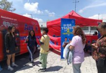 La Ruta Futbolera Bayer se estacionó en la Mega clase de zumba de Amor FM
